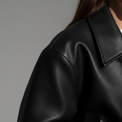 Shoulder and seam detail